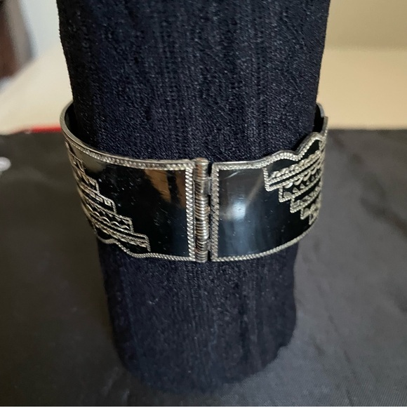 Vintage Women’s Mexican Sterling Silver Spring Hinge Bangle Bracelet - Picture 3 of 6